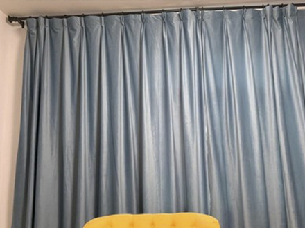 海口美兰几个上门安装窗帘的案例_海口布斯窗帘(图2)