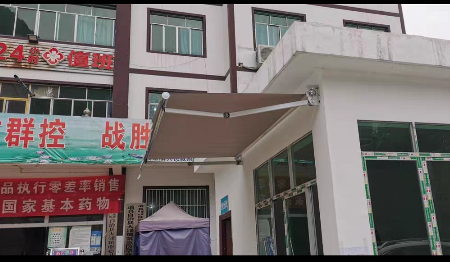 海口商铺户外伸缩式遮阳蓬雨棚定制(图4)