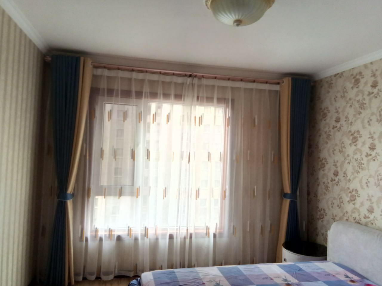 选择与卧室相匹配的窗帘布艺的方法(图2)